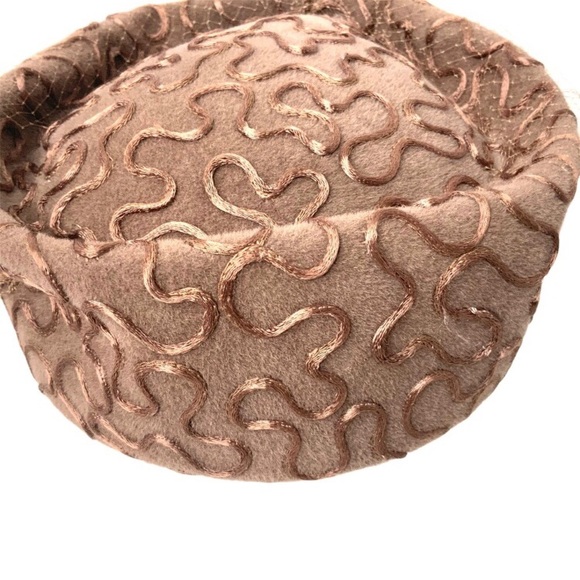 PINEHURST Fifth Avenue New York Vintage Fascinator - Picture 2 of 5